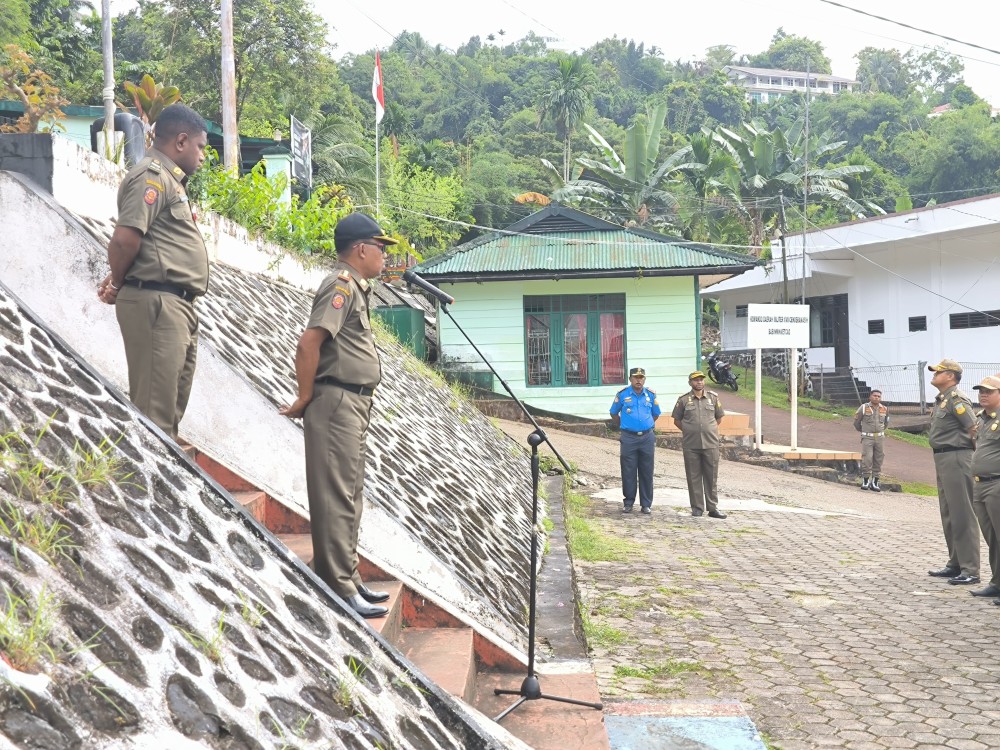 APEL PAGI DILINGKUNGAN SATPOL PP PROVINSI PAPUA