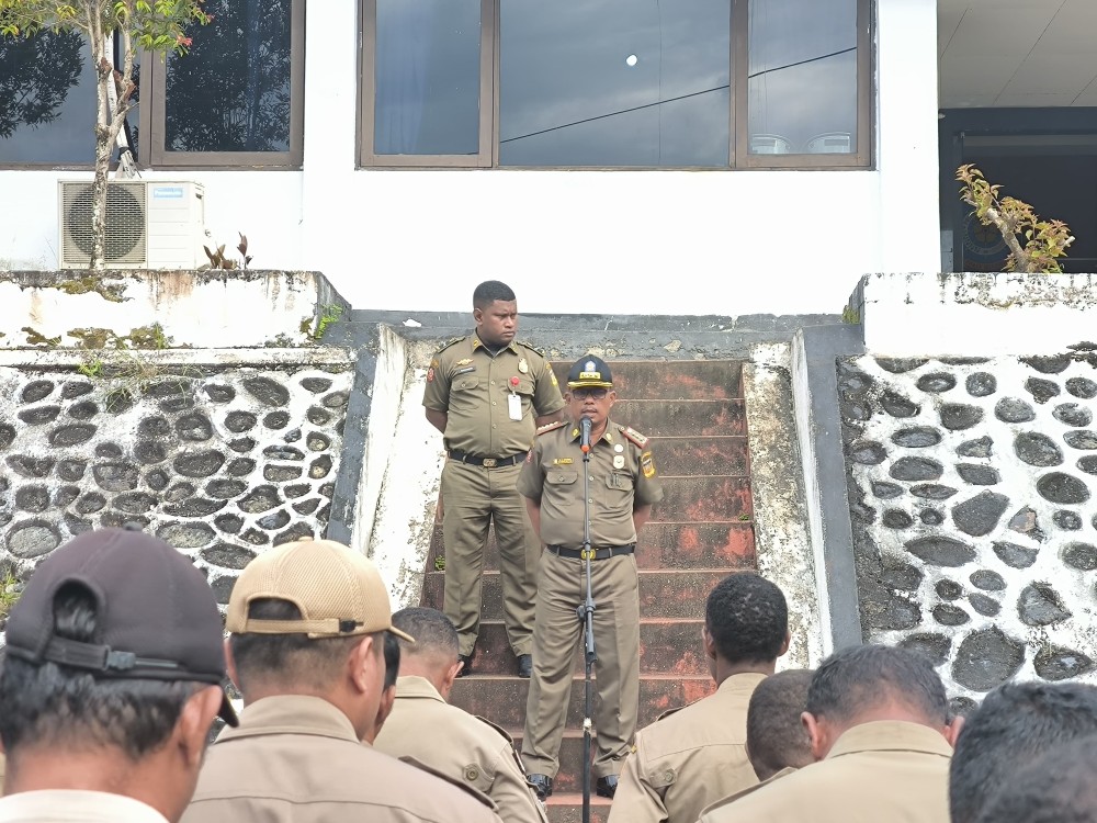 APEL PAGI DILINGKUNGAN SATPOL PP PROVINSI PAPUA